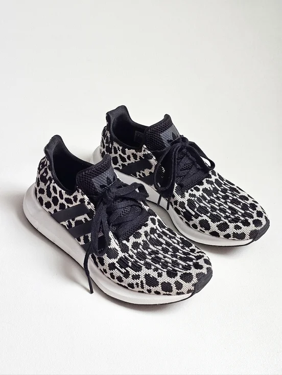 Adidas Swift Run Leopard Cheetah Print Alumina Black White Sneakers Women’s 8 - Picture 1 of 11